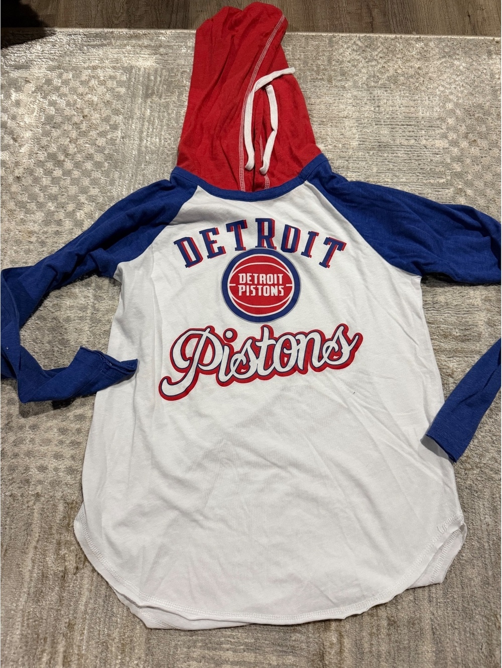 Detroit Pistons NBA women's Hoodie Size Small